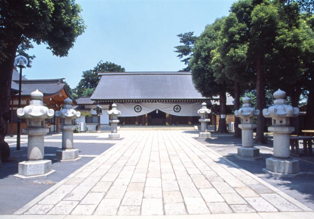 松陰神社社殿全景